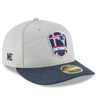 Men's New England Patriots New Era Heather Gray/Navy 2018 NFL Sideline Road Low Profile 59FIFTY Fitted Hat 3058524